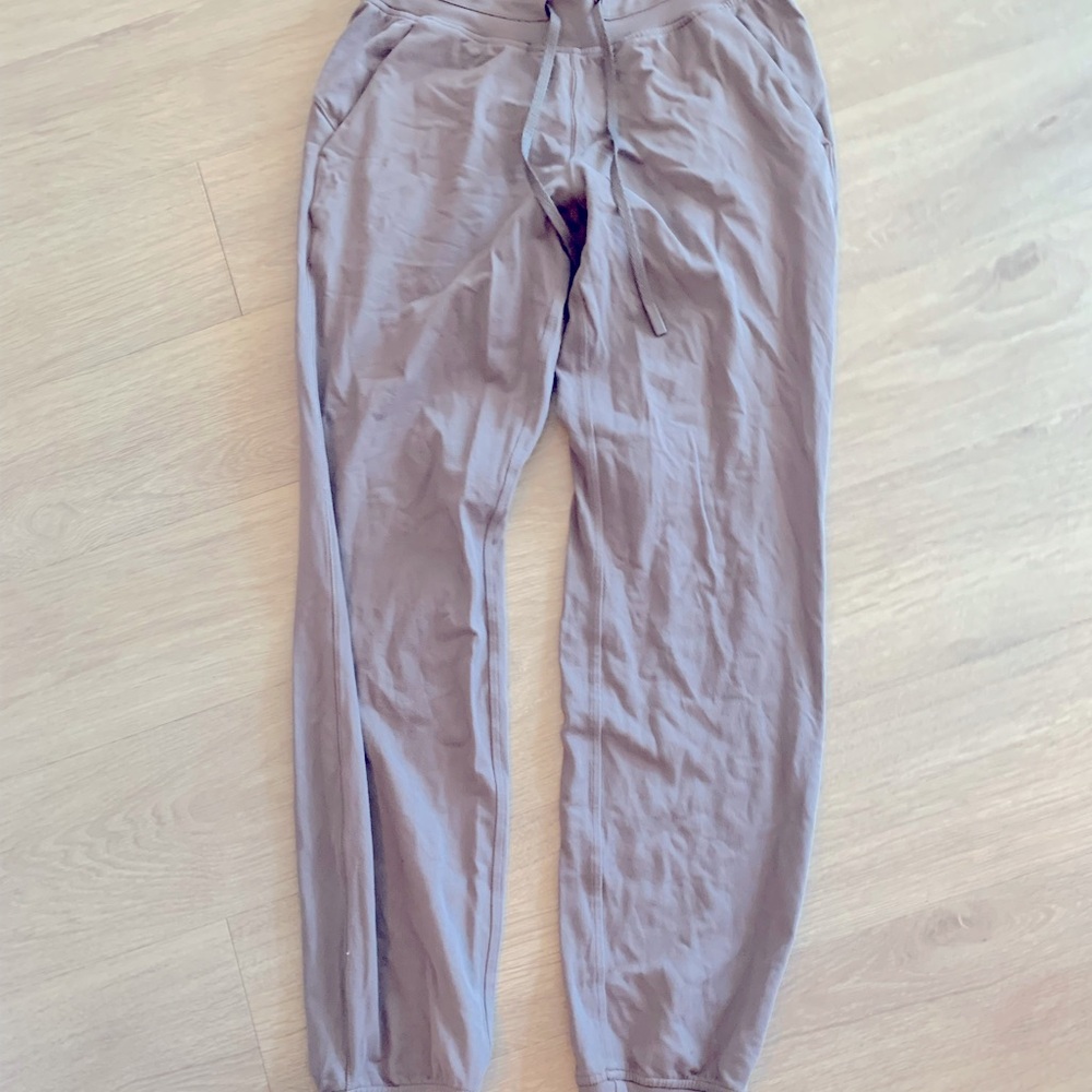 Lu Lu jogger
